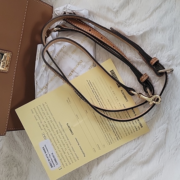 Dooney & Bourke Beacon East/West crossbody NWOT - Picture 10 of 13